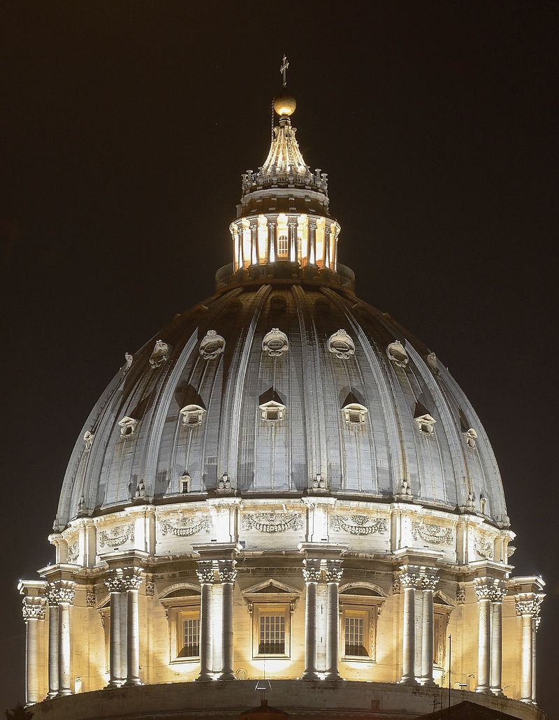 Dome_of_S.Peter_in_night